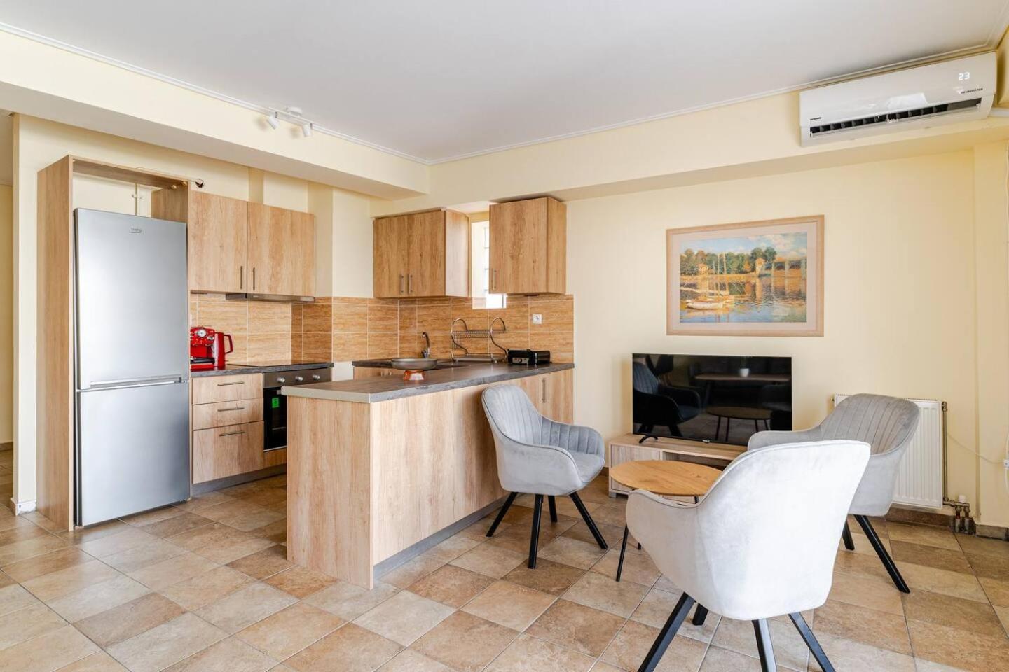 Lux & Style 75Sqm With Private Parking In Athens Apartment Bagian luar foto