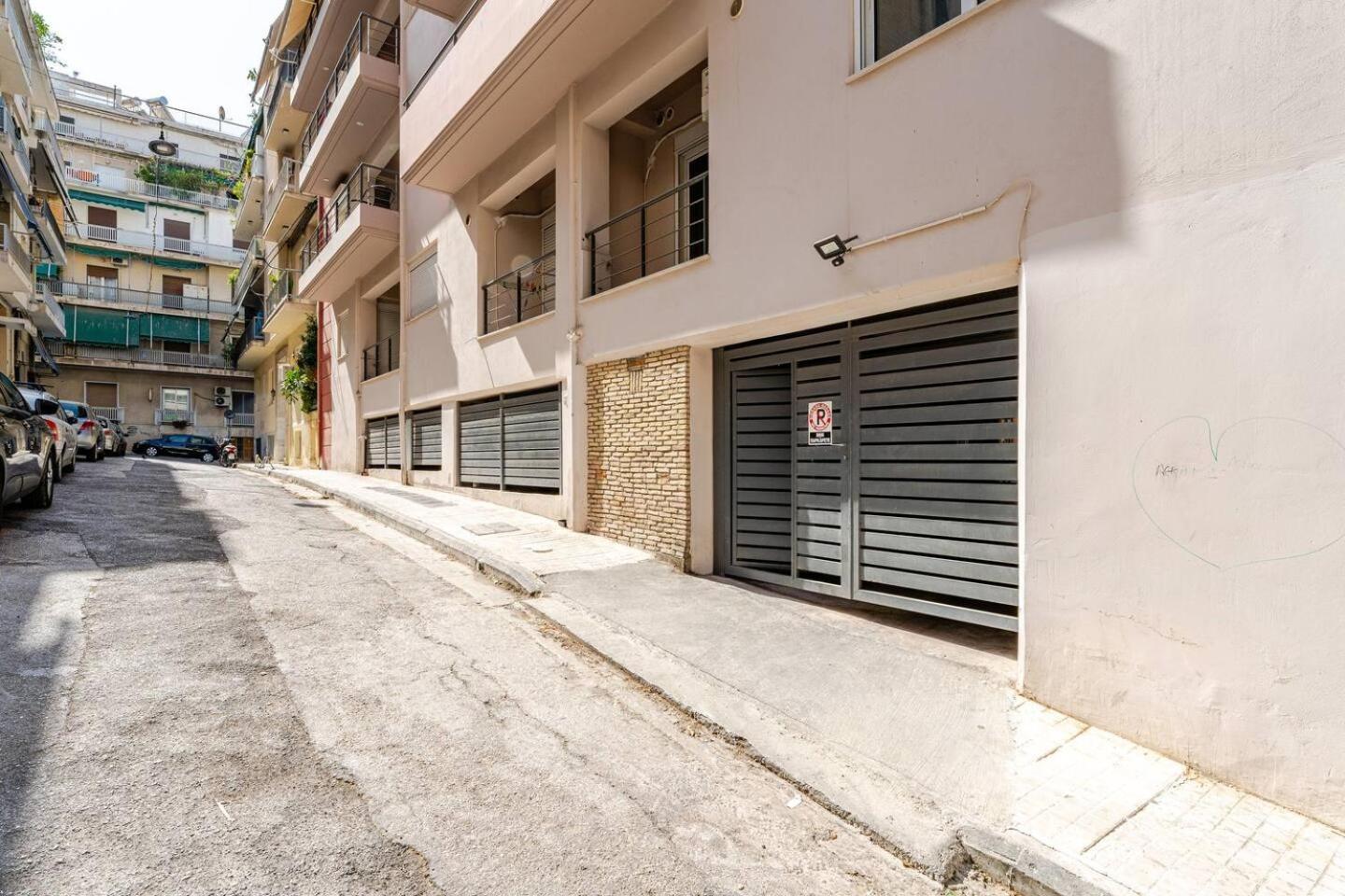 Lux & Style 75Sqm With Private Parking In Athens Apartment Bagian luar foto