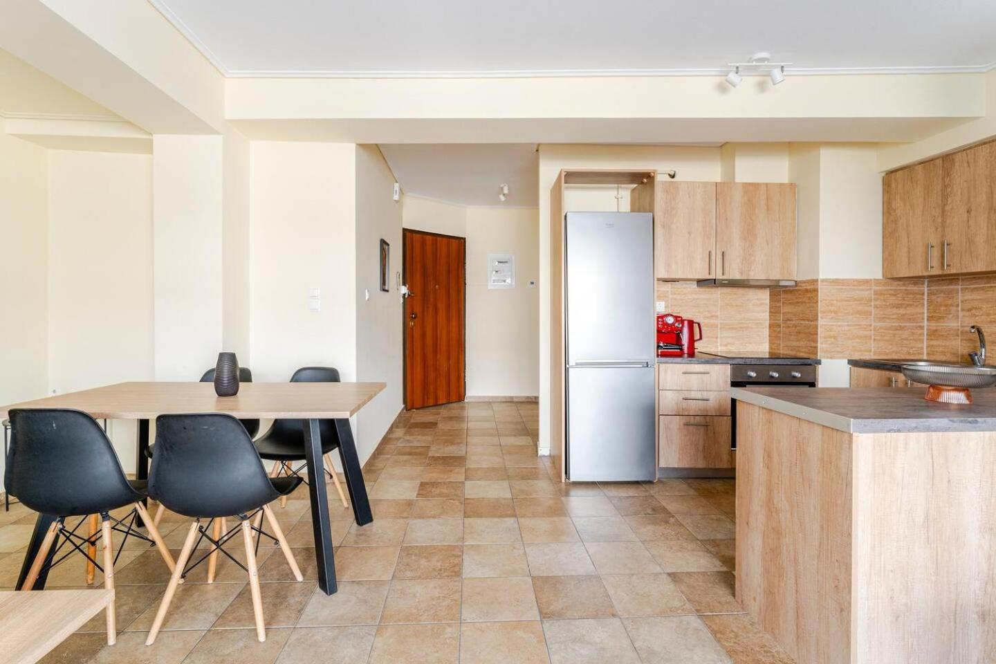 Lux & Style 75Sqm With Private Parking In Athens Apartment Bagian luar foto